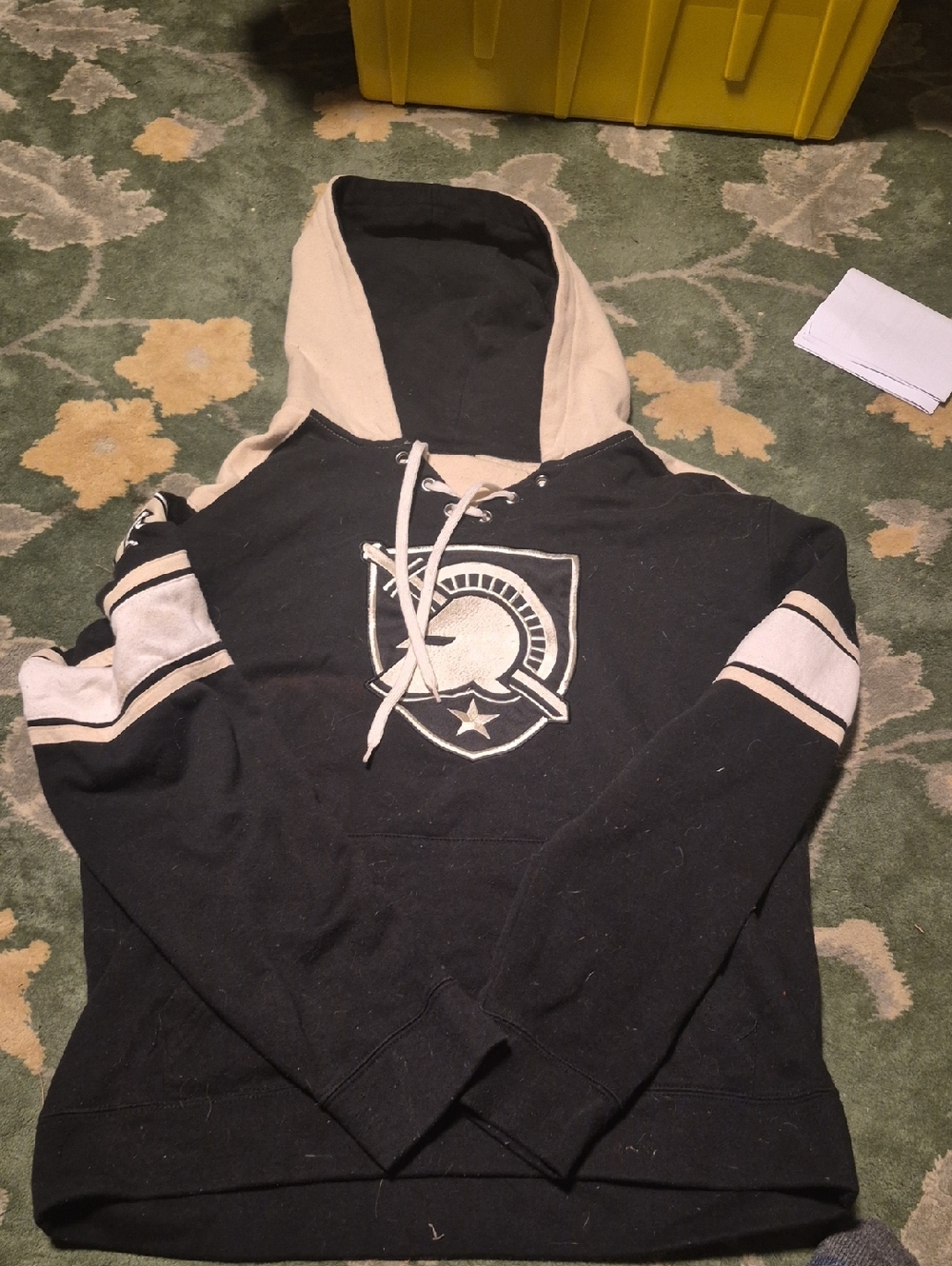 Colosseum Black and Cream Lace-Up Hooded Pullover